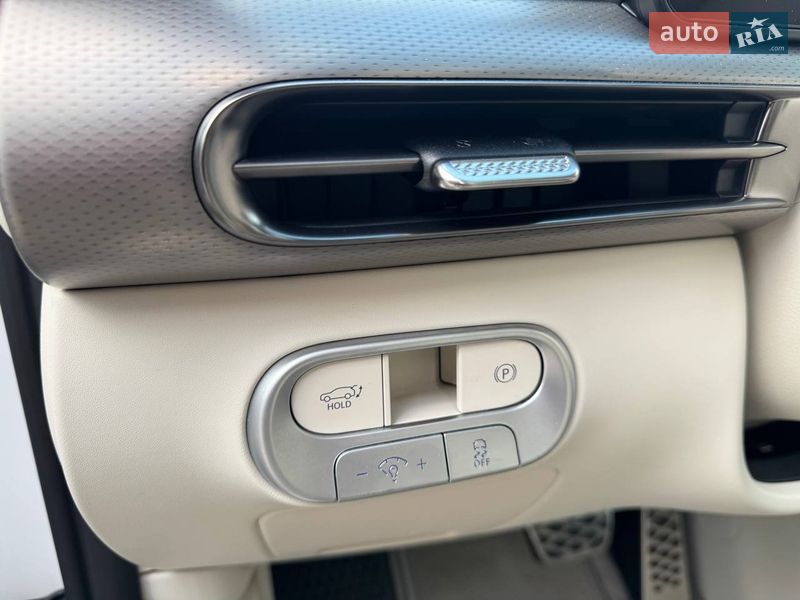 Фастбэк Genesis GV60 2024 в Киеве фото 23 Фастбэк Genesis GV60 2024 в Киеве