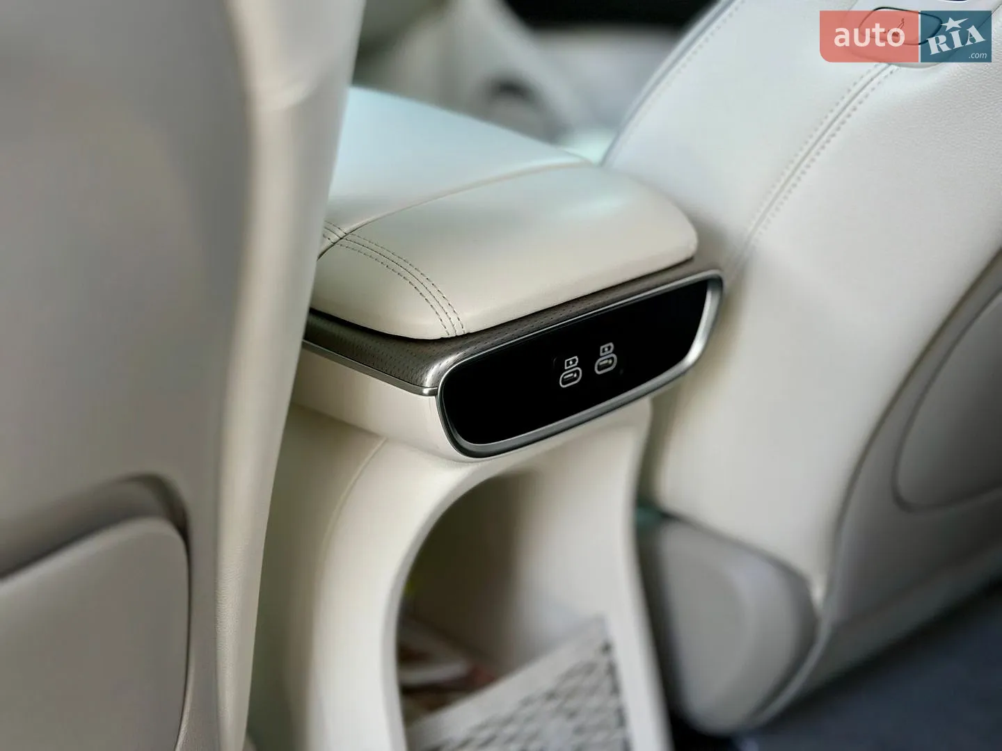 2022 Genesis GV60 - мініатюра 41