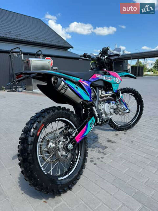 Geon Dakar GNS 300 2024