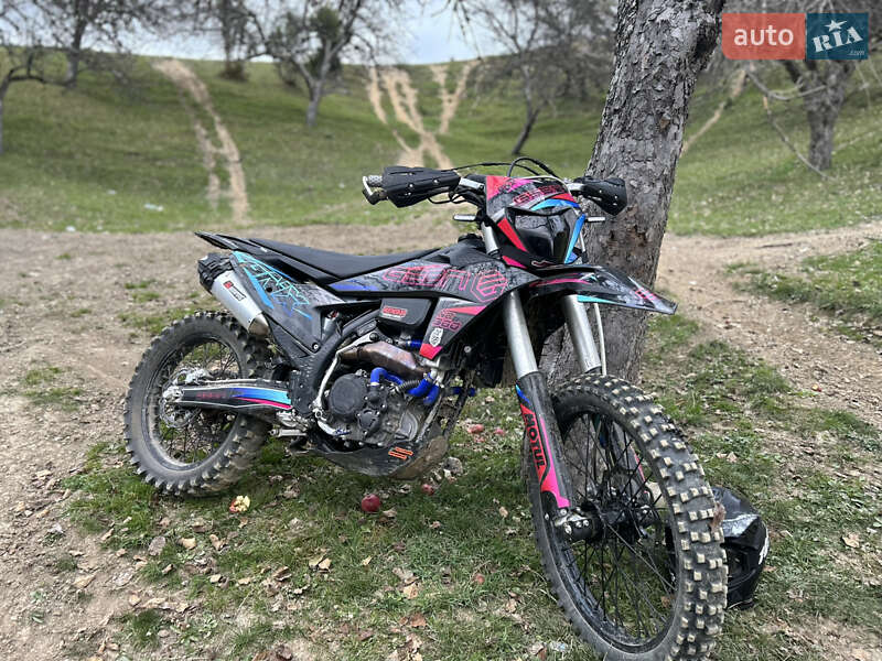 Мотоцикл Классик Geon GNX 300 NB Enduro 2025 в Хусте