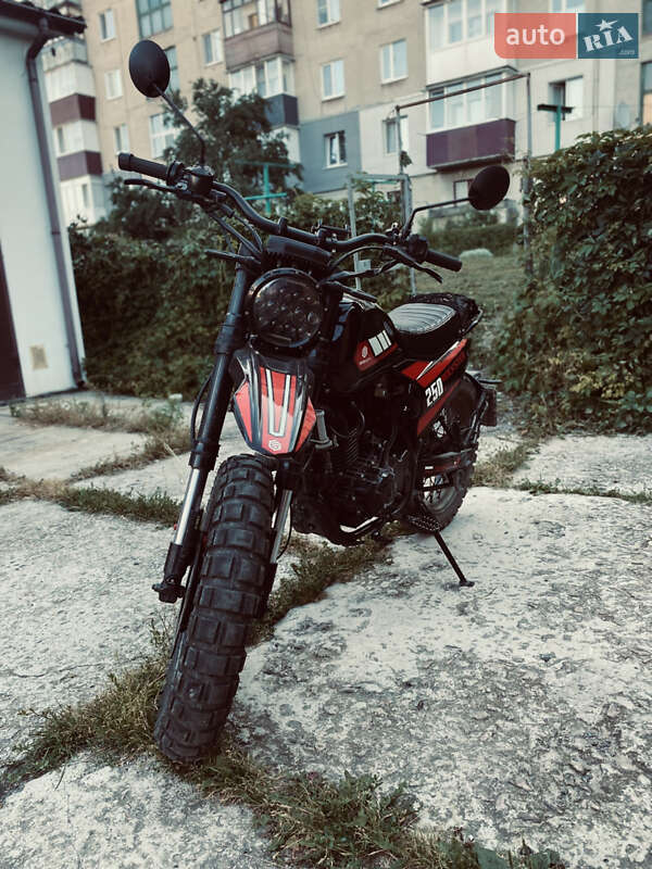 Скремблер Geon Rockster 2023 в Шепетовке