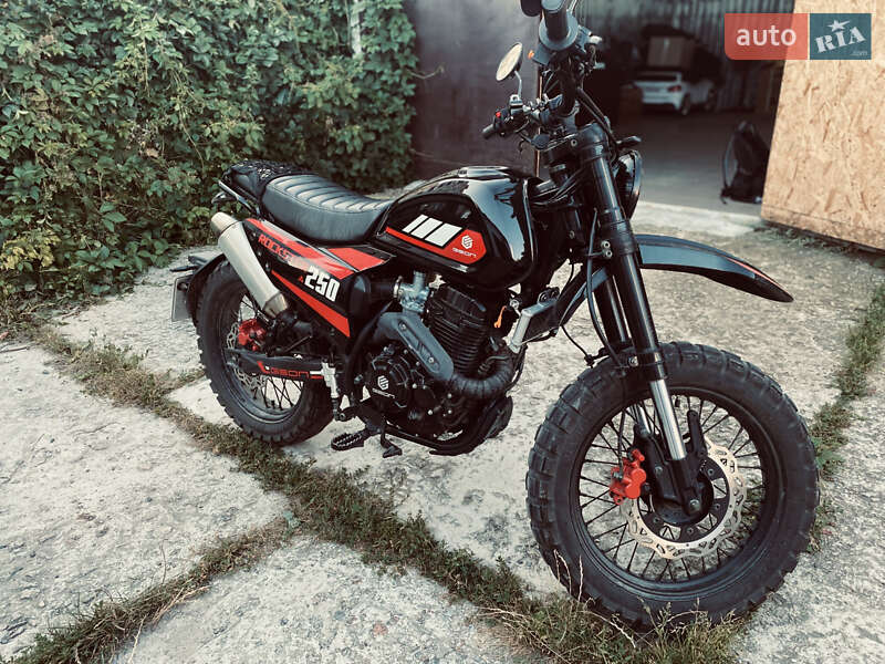 Скремблер Geon Rockster 2023 в Шепетовке