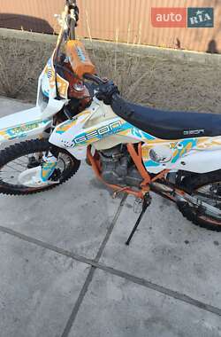 Мотоцикл Позашляховий (Enduro) Geon Terra-X 2021 в 