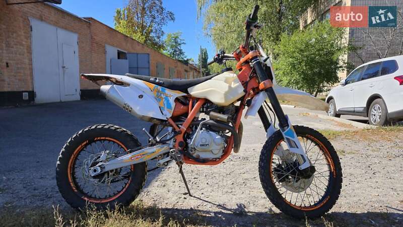 Мотоцикл Позашляховий (Enduro) Geon Terra-X 2020 в Полтаві
