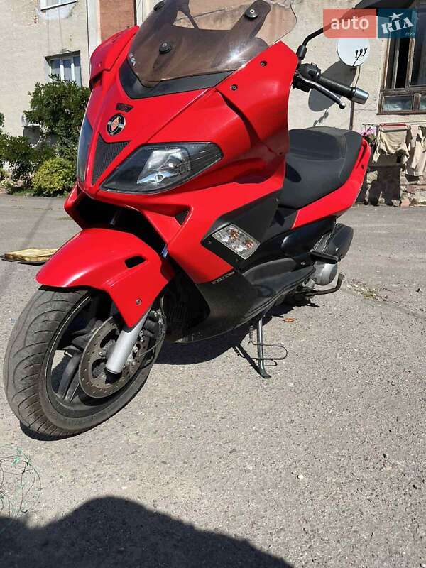 Скутер Gilera Nexus 2011 в Ужгороде