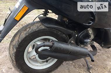 Скутер Gilera Typhoon 2000 в 