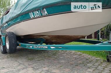 Моторная яхта Glastron Glastron 2003 в 