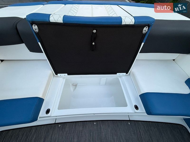 Катер Glastron GTS 2021 в Черновцах