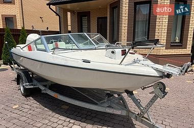 Катер Glastron SSV 1993 в Виннице
