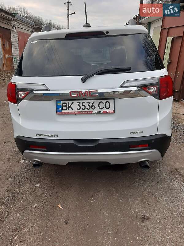 Позашляховик / Кросовер GMC Acadia 2017 в Житомирі