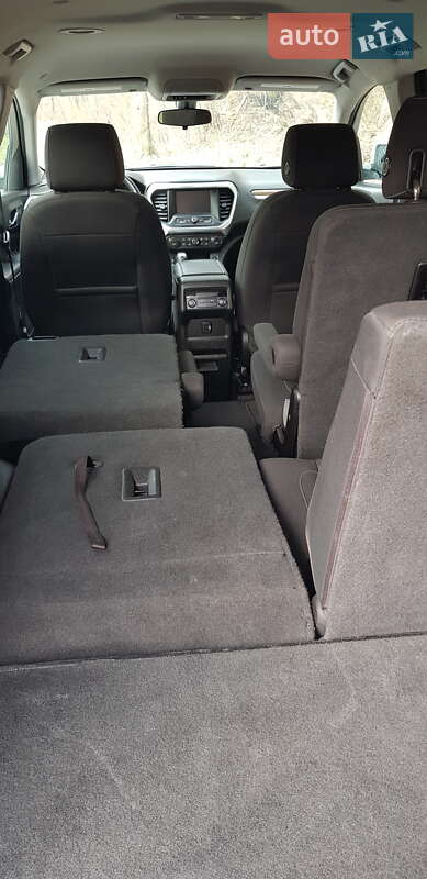 Внедорожник / Кроссовер GMC Acadia 2017 в Львове