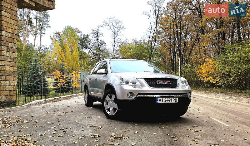 Позашляховик / Кросовер GMC Acadia 2008 в Києві