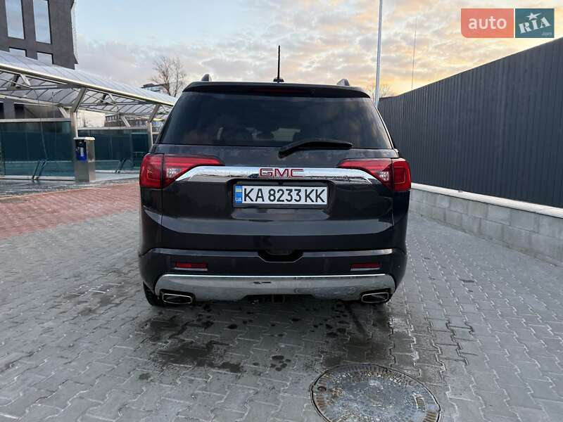 Позашляховик / Кросовер GMC Acadia 2017 в Києві