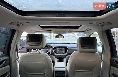 Позашляховик / Кросовер GMC Acadia 2017 в Києві