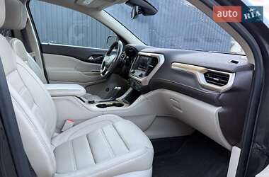 Позашляховик / Кросовер GMC Acadia 2017 в Києві