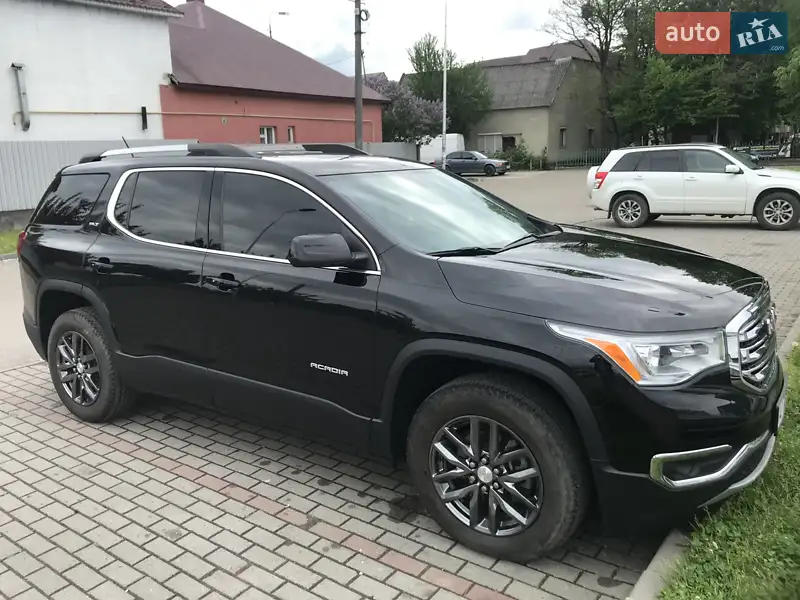 GMC Acadia