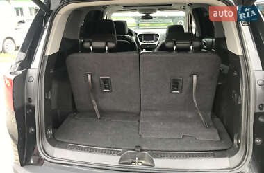 Внедорожник / Кроссовер GMC Acadia 2016 в Сваляве