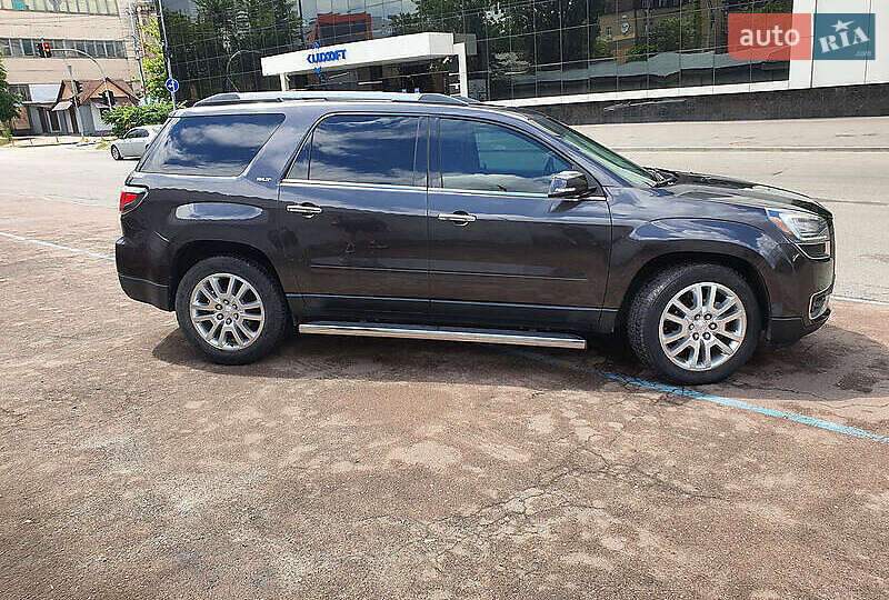 Позашляховик / Кросовер GMC Acadia 2015 в Херсоні