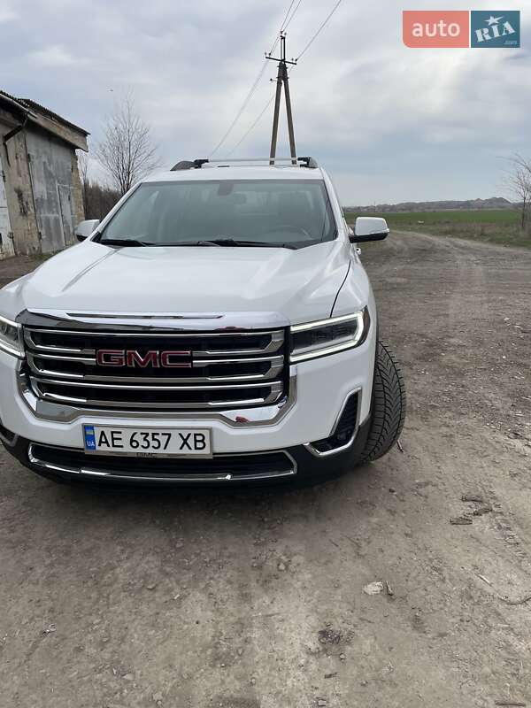 Внедорожник / Кроссовер GMC Acadia 2020 в 