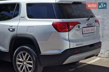 Внедорожник / Кроссовер GMC Acadia 2019 в 