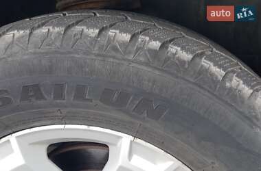 Внедорожник / Кроссовер GMC Acadia 2013 в 