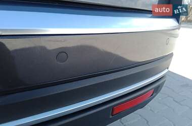 Внедорожник / Кроссовер GMC Acadia 2013 в 