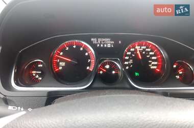 Внедорожник / Кроссовер GMC Acadia 2013 в 