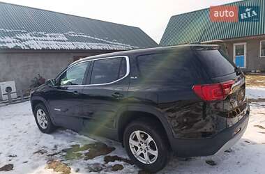 Внедорожник / Кроссовер GMC Acadia 2017 в 