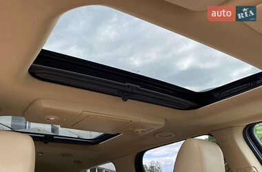 Внедорожник / Кроссовер GMC Acadia 2012 в 
