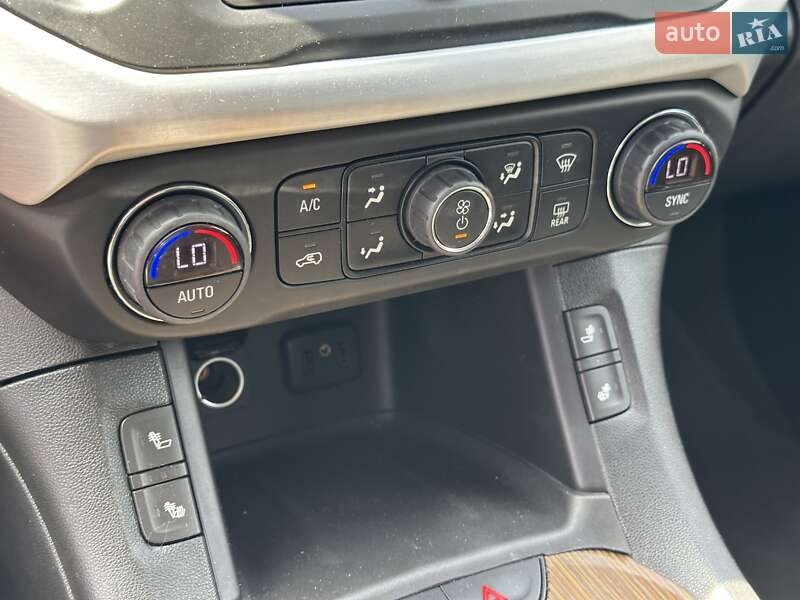 Позашляховик / Кросовер GMC Acadia 2019 в Києві фото 26 Позашляховик / Кросовер GMC Acadia 2019 в Києві