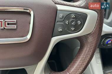 Позашляховик / Кросовер GMC Acadia 2016 в 