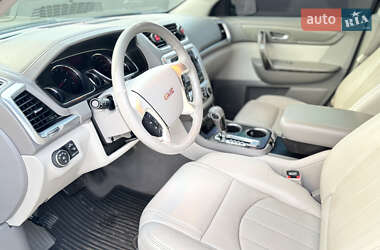 Внедорожник / Кроссовер GMC Acadia 2017 в 