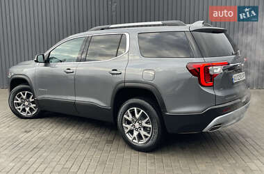 Внедорожник / Кроссовер GMC Acadia 2021 в 