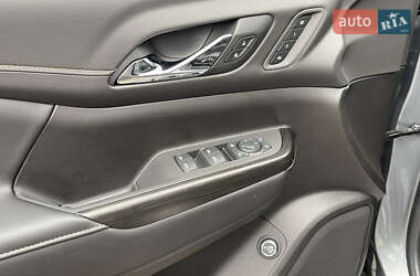 Внедорожник / Кроссовер GMC Acadia 2021 в 