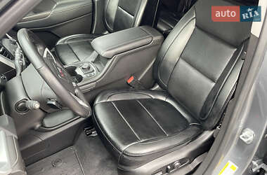 Внедорожник / Кроссовер GMC Acadia 2021 в 