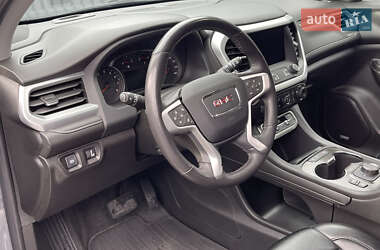 Внедорожник / Кроссовер GMC Acadia 2021 в 