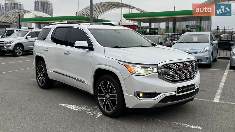 Внедорожник / Кроссовер GMC Acadia 2016 в Киеве фото 2 Внедорожник / Кроссовер GMC Acadia 2016 в Киеве