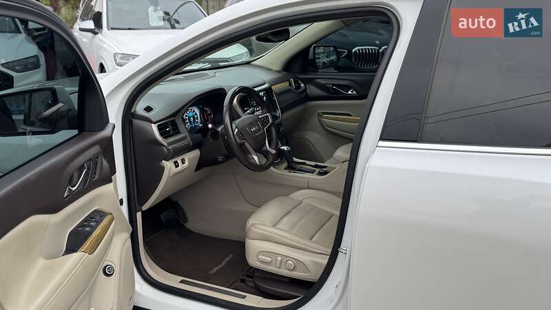 Внедорожник / Кроссовер GMC Acadia 2016 в Киеве фото 24 Внедорожник / Кроссовер GMC Acadia 2016 в Киеве