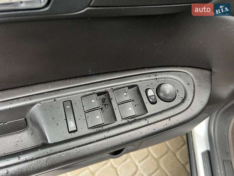 Внедорожник / Кроссовер GMC Acadia 2016 в Львове фото 15 Внедорожник / Кроссовер GMC Acadia 2016 в Львове