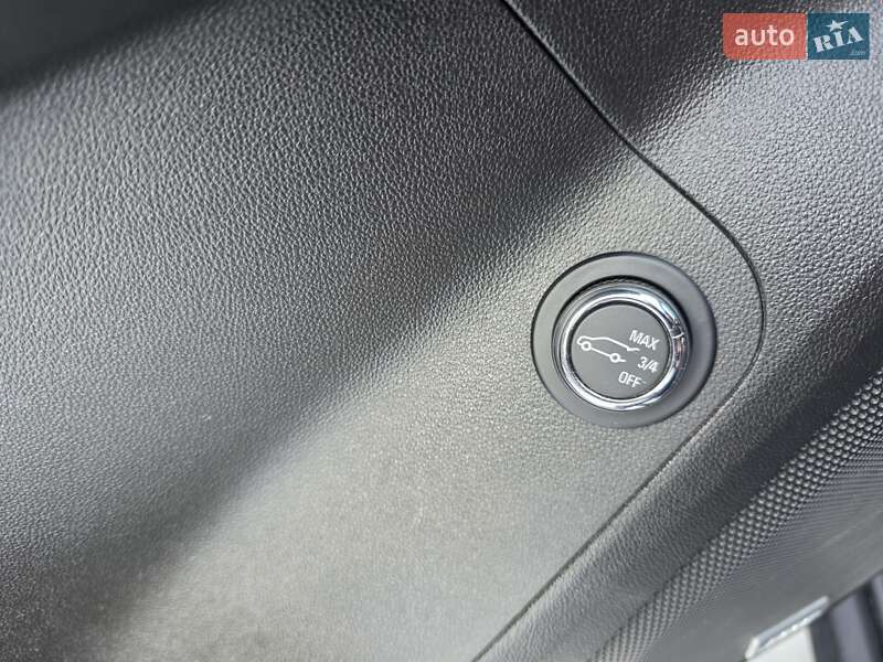Внедорожник / Кроссовер GMC Acadia 2016 в Киеве фото 20 Внедорожник / Кроссовер GMC Acadia 2016 в Киеве