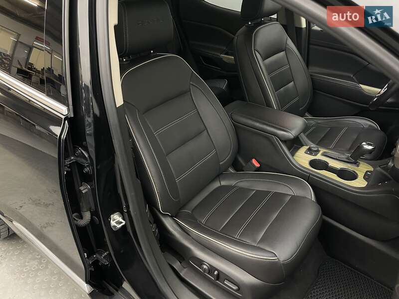 Внедорожник / Кроссовер GMC Acadia 2018 в Киеве