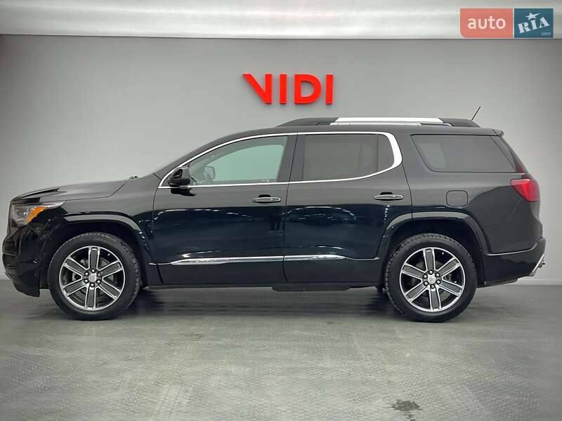 Внедорожник / Кроссовер GMC Acadia 2018 в Киеве