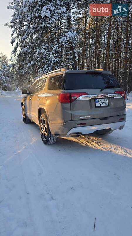 Внедорожник / Кроссовер GMC Acadia 2018 в Ровно фото 4 Внедорожник / Кроссовер GMC Acadia 2018 в Ровно