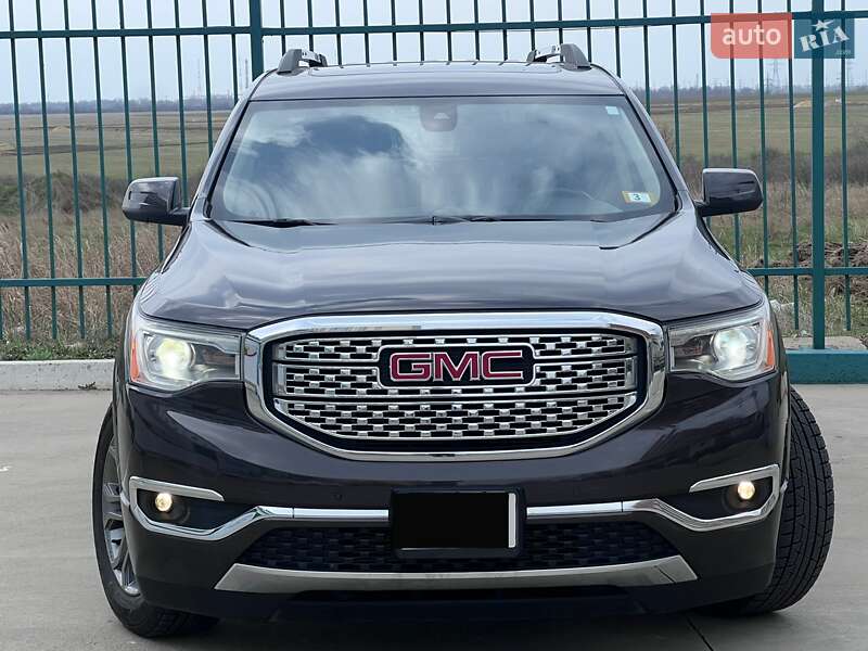 Внедорожник / Кроссовер GMC Acadia 2018 в Одессе