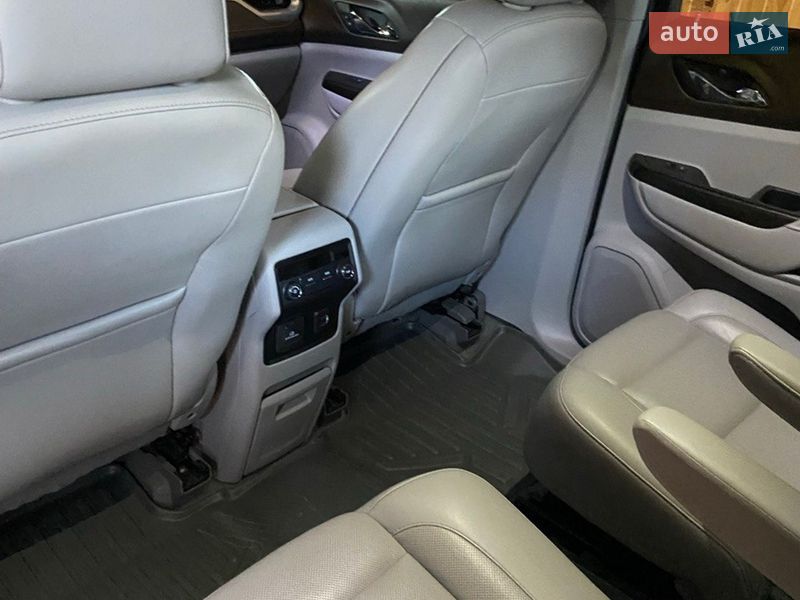 Внедорожник / Кроссовер GMC Acadia 2018 в Киеве фото 19 Внедорожник / Кроссовер GMC Acadia 2018 в Киеве