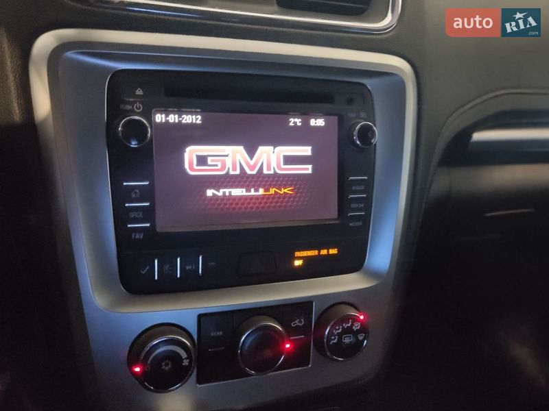 Внедорожник / Кроссовер GMC Acadia 2015 в Вапнярке