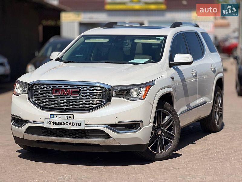 Внедорожник / Кроссовер GMC Acadia 2016 в Кривом Роге