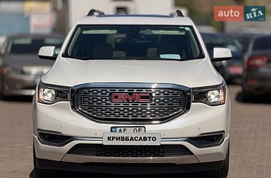 Внедорожник / Кроссовер GMC Acadia 2016 в Кривом Роге