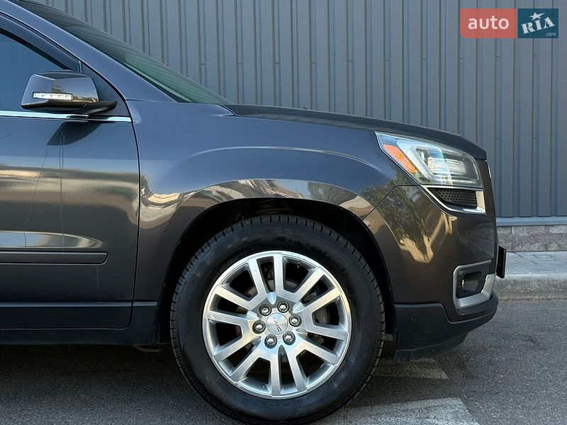 Внедорожник / Кроссовер GMC Acadia 2014 в Николаеве