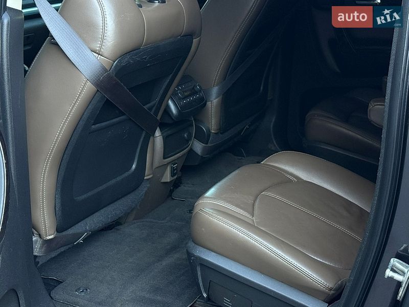 Внедорожник / Кроссовер GMC Acadia 2014 в Николаеве